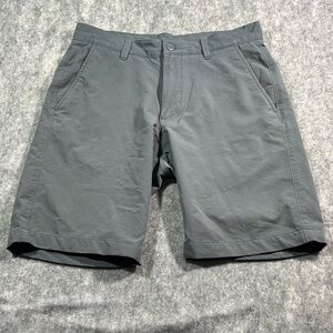 Under Armour Mens Gray Flat Front 9in Inseam Shorts‎ Size 32
